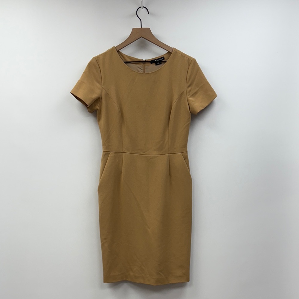Nora Gardner Crepe Short Sleeve Sheath Dress Career Minimalist Pockets Tan 4